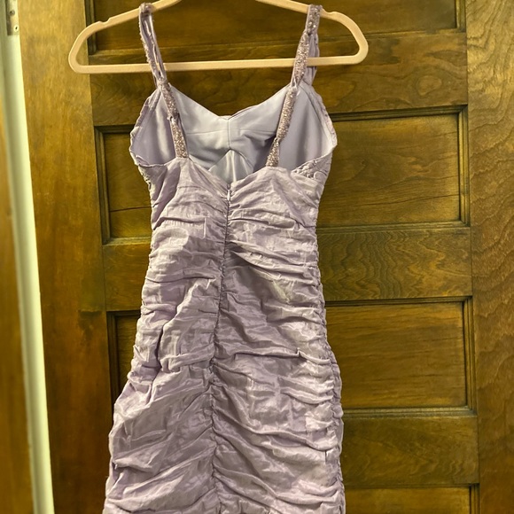 Like new dress.  So adorable and extremely flattering. - Picture 2 of 4